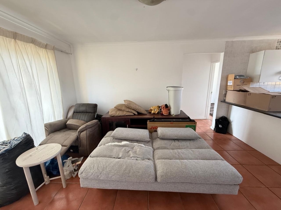 2 Bedroom Property for Sale in Guldenland Western Cape